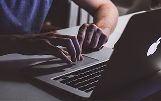 赚320块见好就收~周琦NBA问答：GOAT是詹姆斯 最喜欢杜兰特