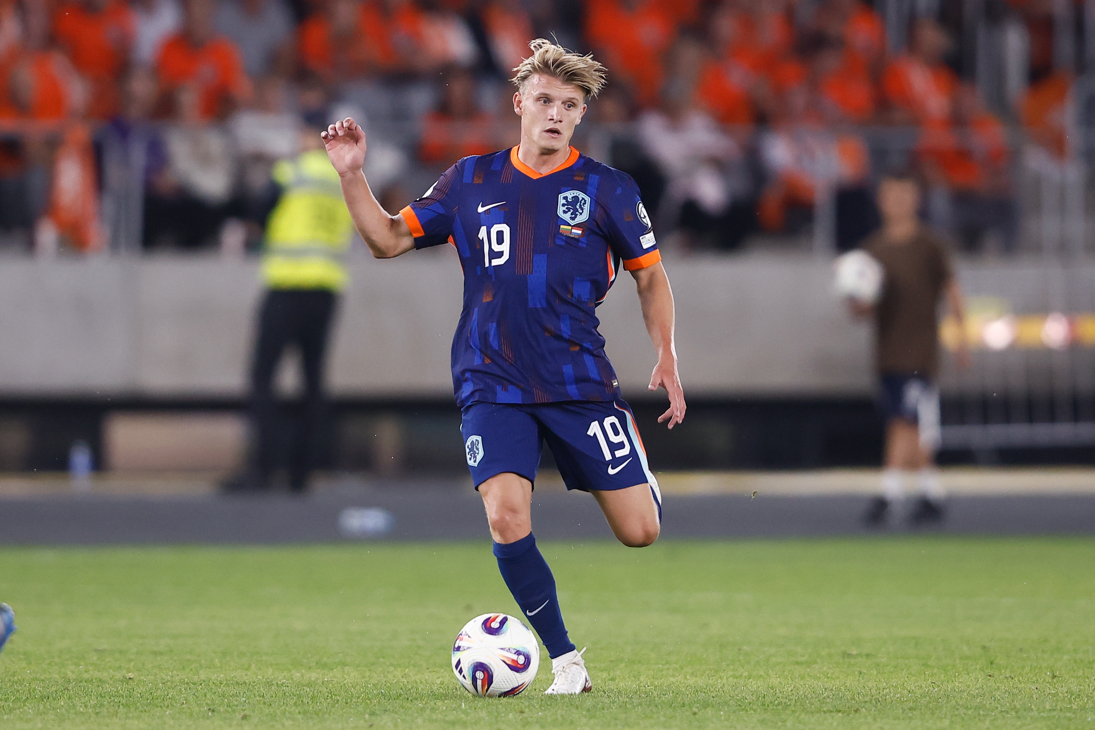 开云APP-施泰恩：完成荷兰队首秀倍感自豪 国家队的比赛节奏比联赛快得多