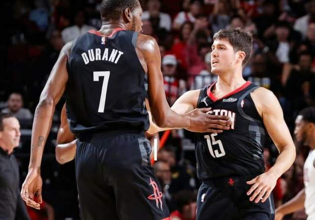 开云体育在线-14分2助攻，谢泼德再度冲击首发 火箭双进攻发起点 与杜兰特更搭