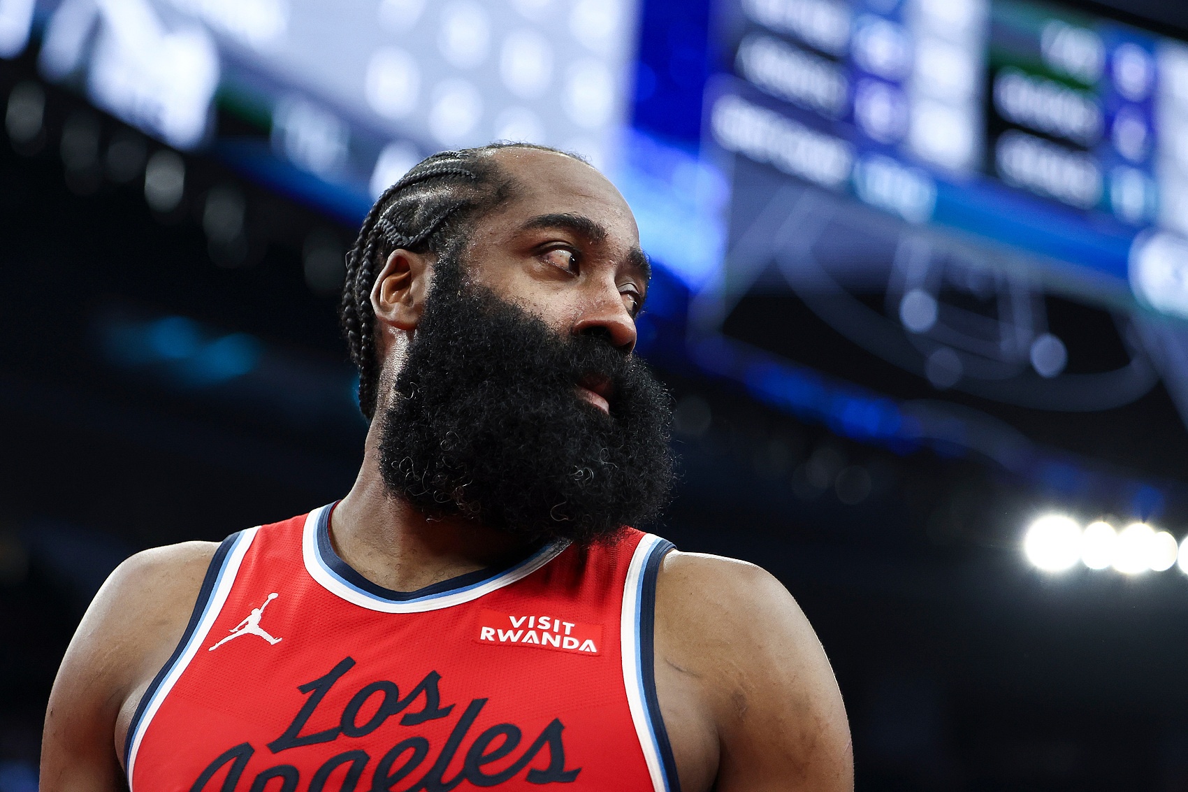 开云全站官网下载-哈登去年和快船因续约产生分歧 前者想要两年1.1亿&amp;像巴特勒那样