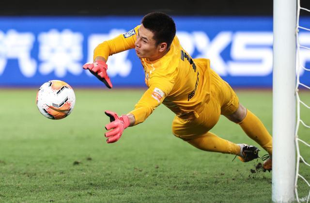 开云体育中国官方网站-海港完善门将储备欲引进杜佳 为同时双线作战考虑